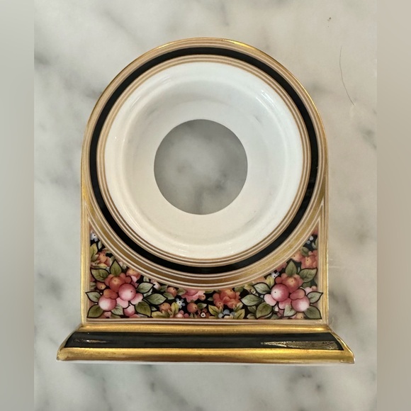 VINTAGE WEDGWOOD Bone China Floral & Gold Clock - Quartz Movement - Picture 12 of 15